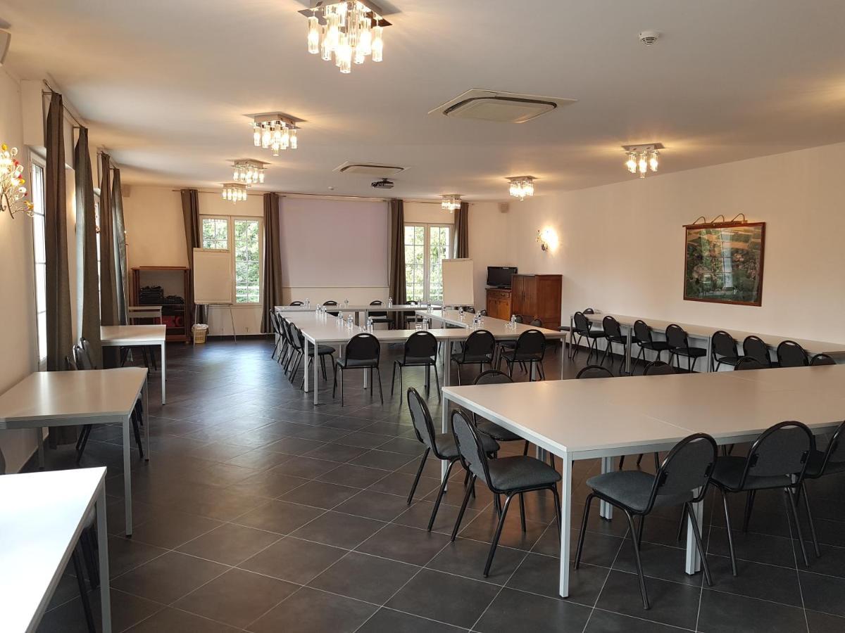Logis - Hotel Restaurant La Sapiniere Wisques Exteriör bild
